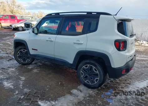 2016 Jeep Renegade Trailhawk z USA, uszkodzony, nr VIN ZACCJBCT0GPC74542